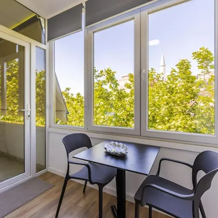 1br Near Main Square By Pikhost