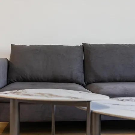 Appartement 1br Near Main Square By Pikhost *